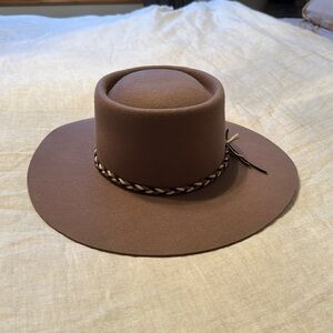 Wyeth flat brim hat